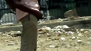 Pissing 3